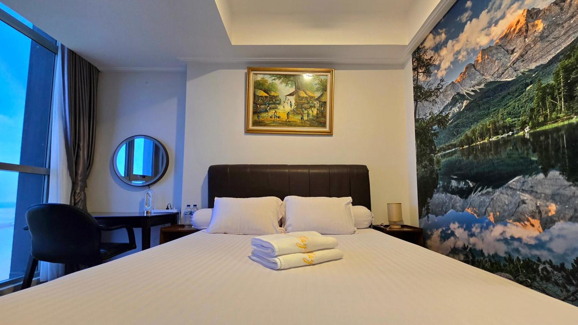 Pangsapuri Sea View With Bridge At Gold Coast Pik High Floor Jakarta